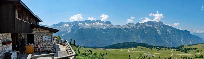 Rifugio Brazza02_Ph Andrea Piussi.jpg