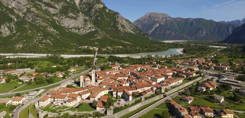 Venzone_dall'alto_MoviTex_RIT.jpg
